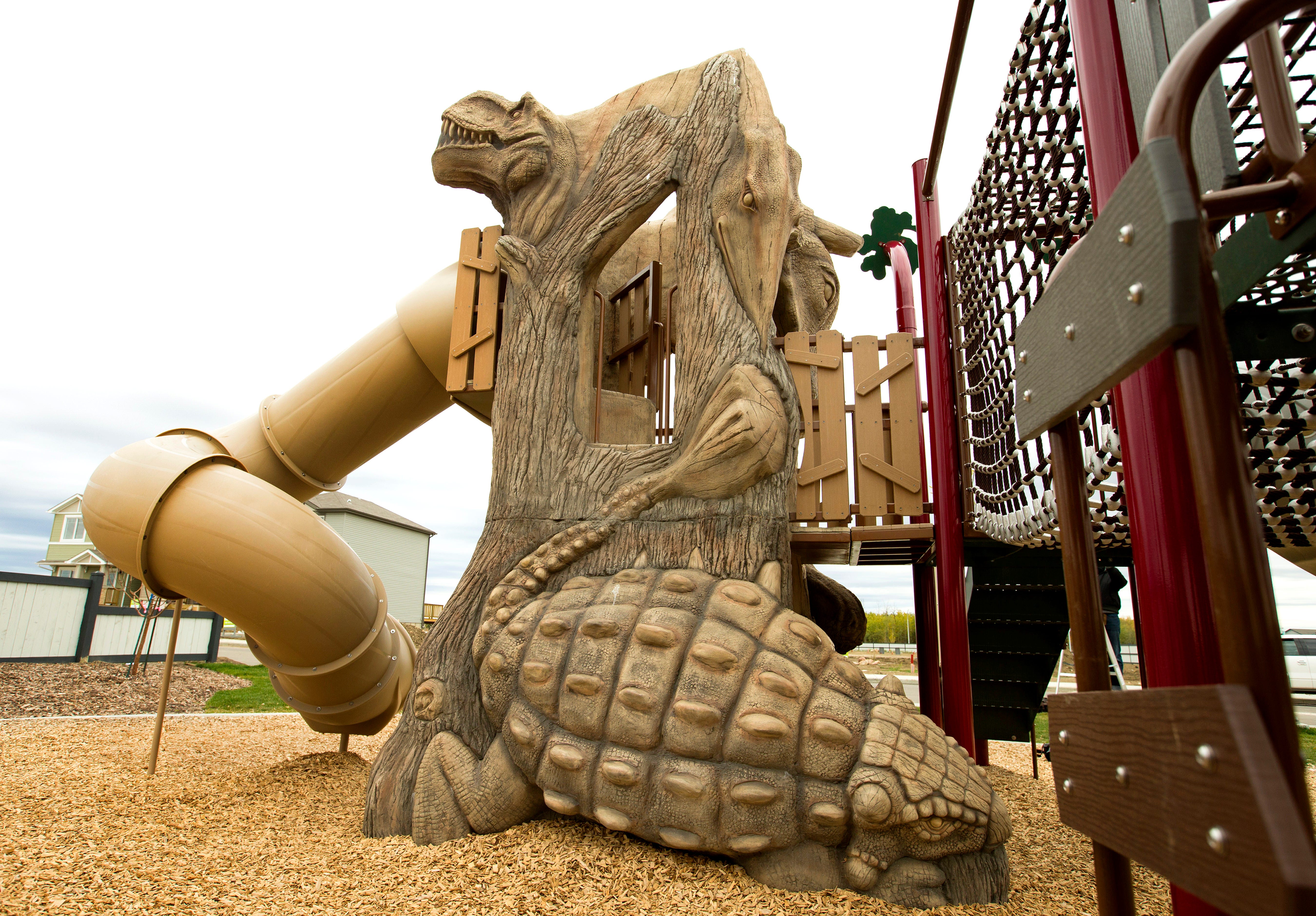 Meadowview Dinosaur Park - Edmonton, CAN
