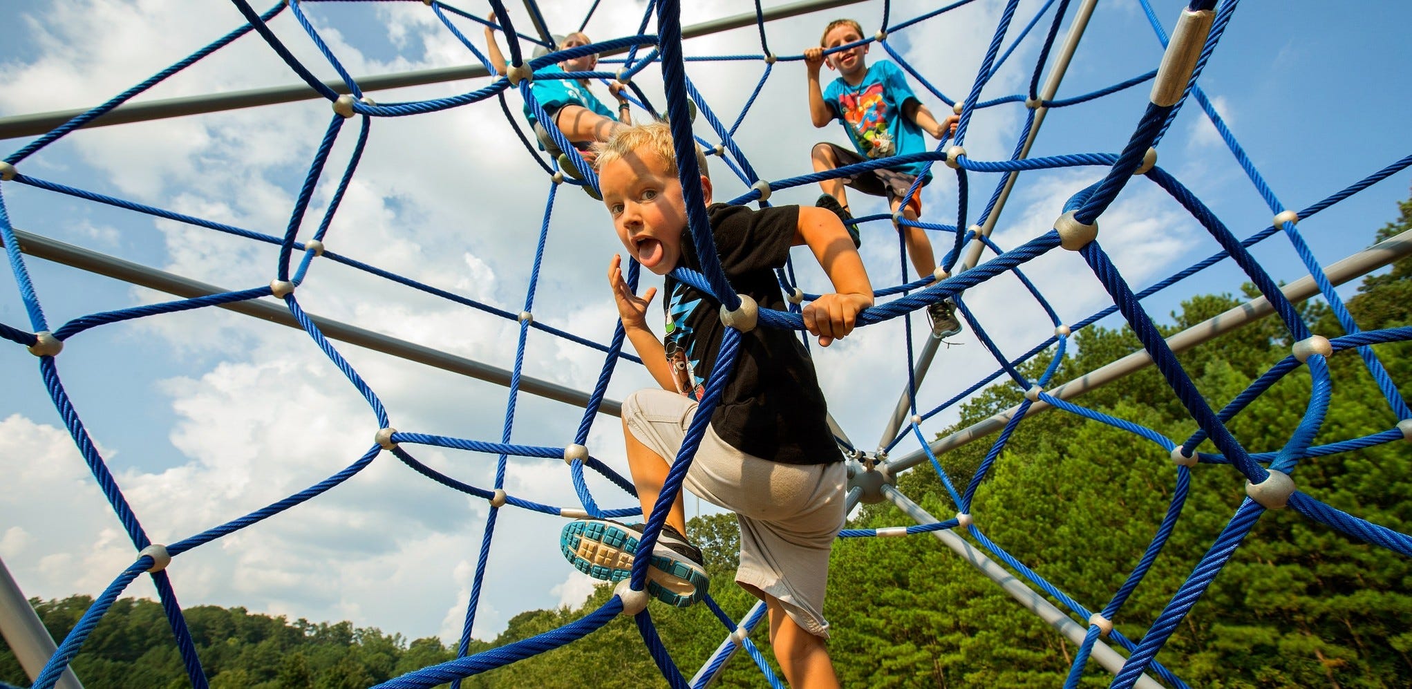 Introducing KidNetix Ropes Courses for Parks and Playgrounds