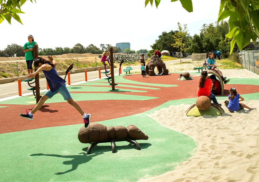 Nature-themed Play Pockets Nature-themed play experience