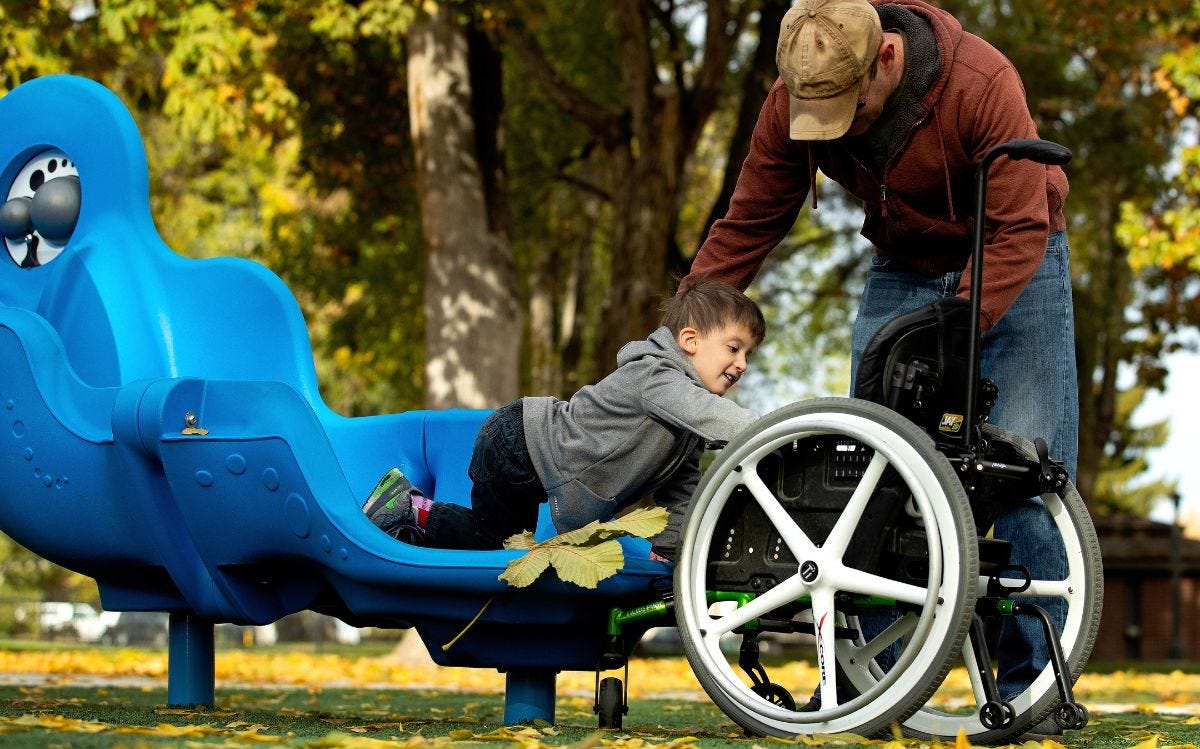 Spinning acorn-shaped rope structure 